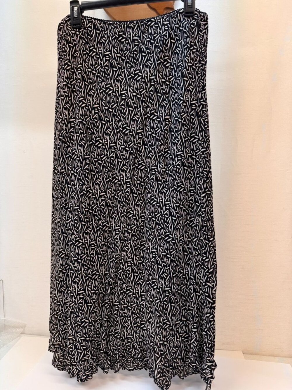 Womans Long Skirt Black with Double Ruffle Size 14- Style and Company